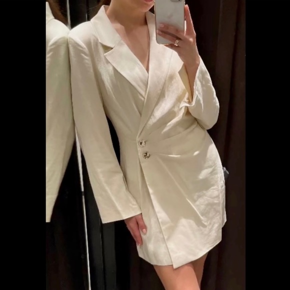 Zara NWOT linen blend cream ivory blazer dress with gold buttons - Picture 4 of 7